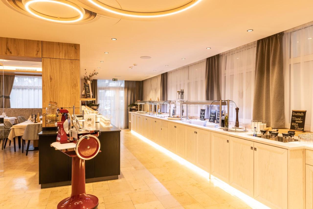 Der Walzl Hotel Lans Bagian luar foto