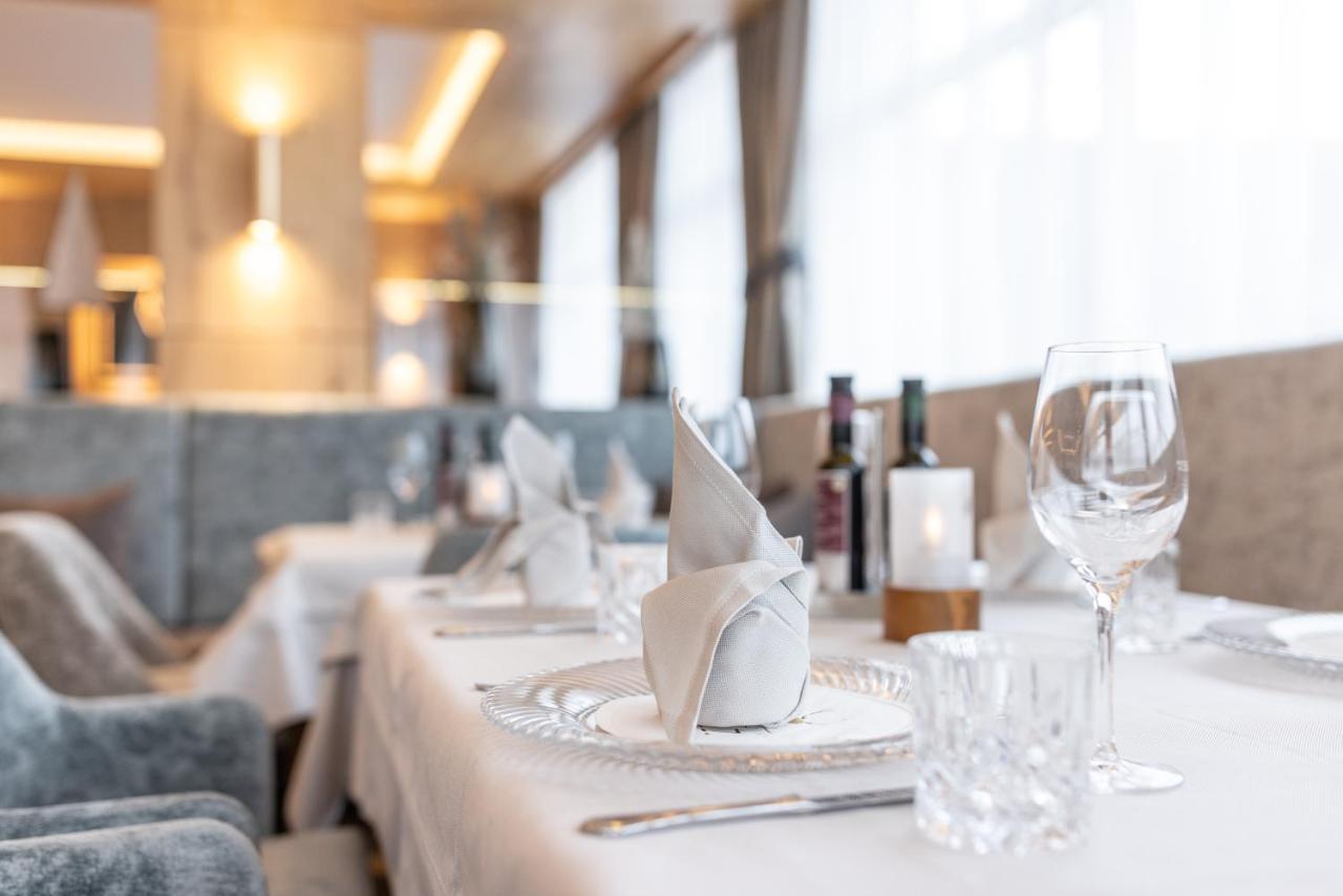 Der Walzl Hotel Lans Bagian luar foto