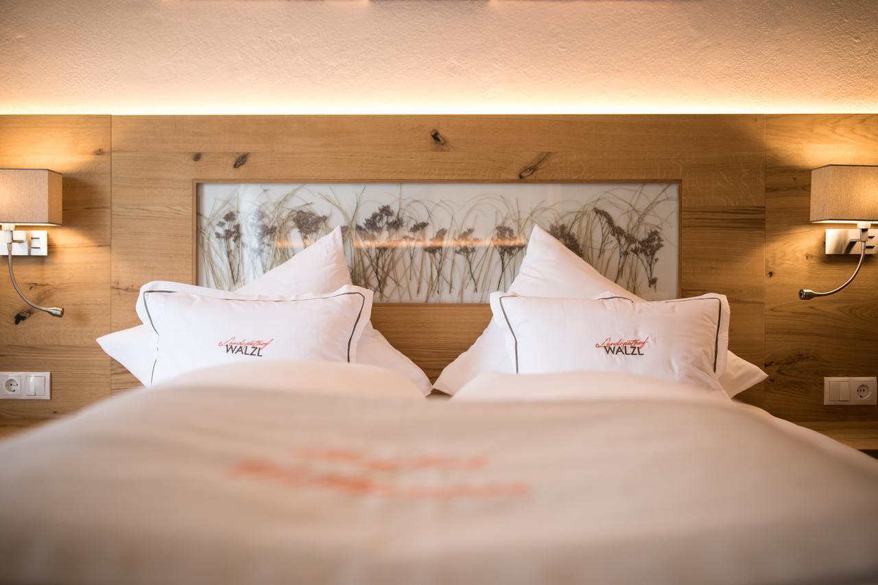 Der Walzl Hotel Lans Bagian luar foto